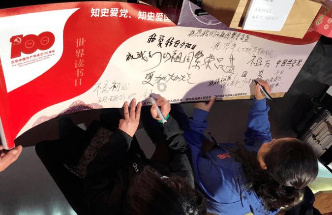 独眼萌怪吃金币